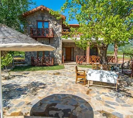 Stone House 페티예